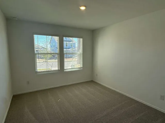 $2,350 | 577 Sormonne Loop, Kyle, TX 78640