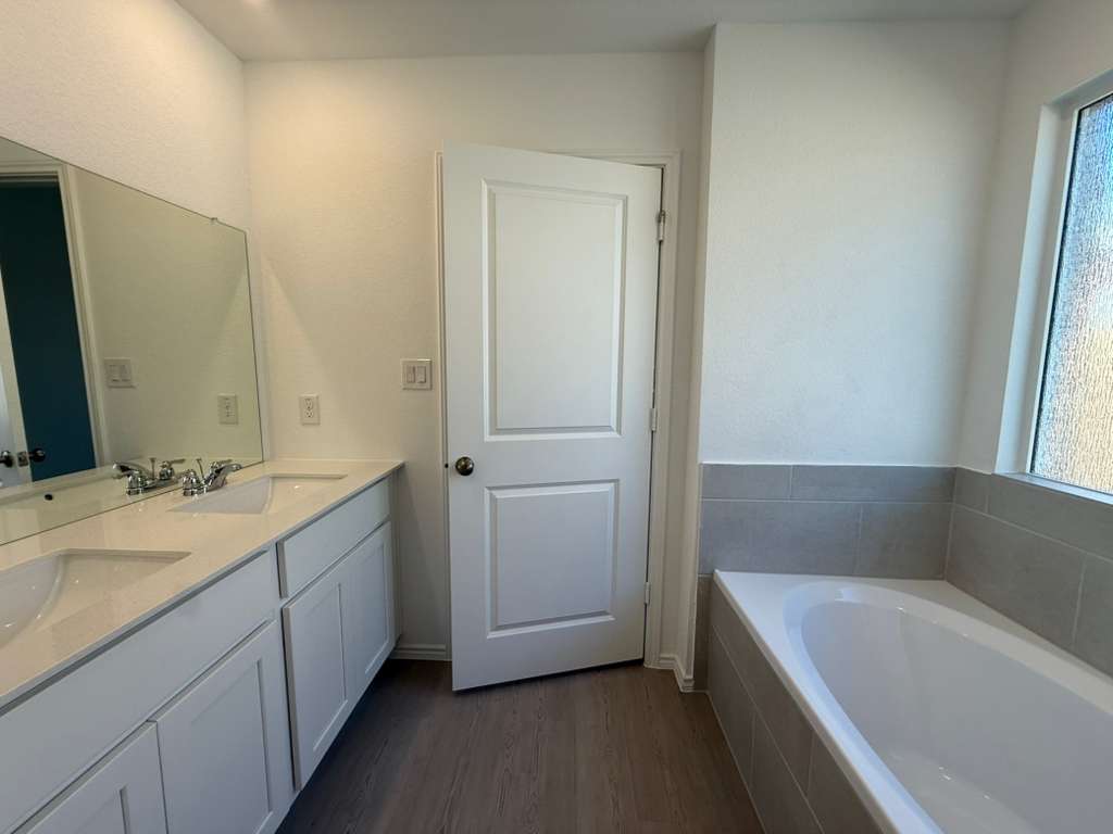 577 Sormonne Loop Kyle, TX 78640 - Photo 26 of 39