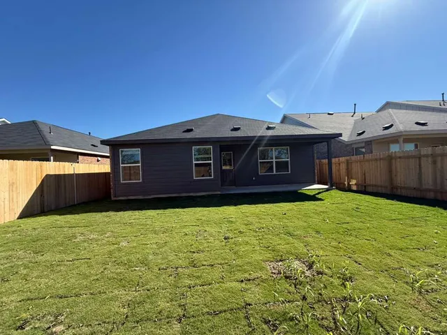 $2,350 | 577 Sormonne Loop, Kyle, TX 78640