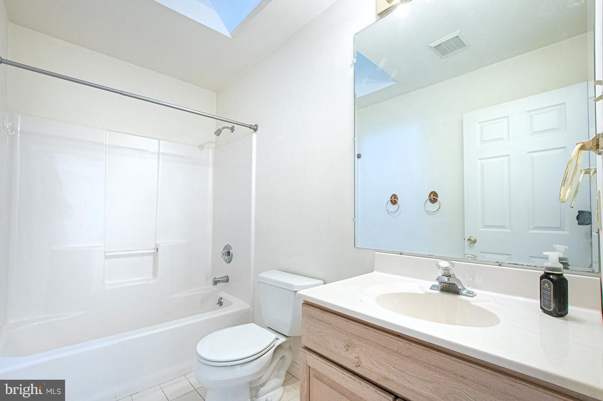 219 Dowlin Forge Road Exton, PA 19341 - Photo 32 of 34 Hall bathroom