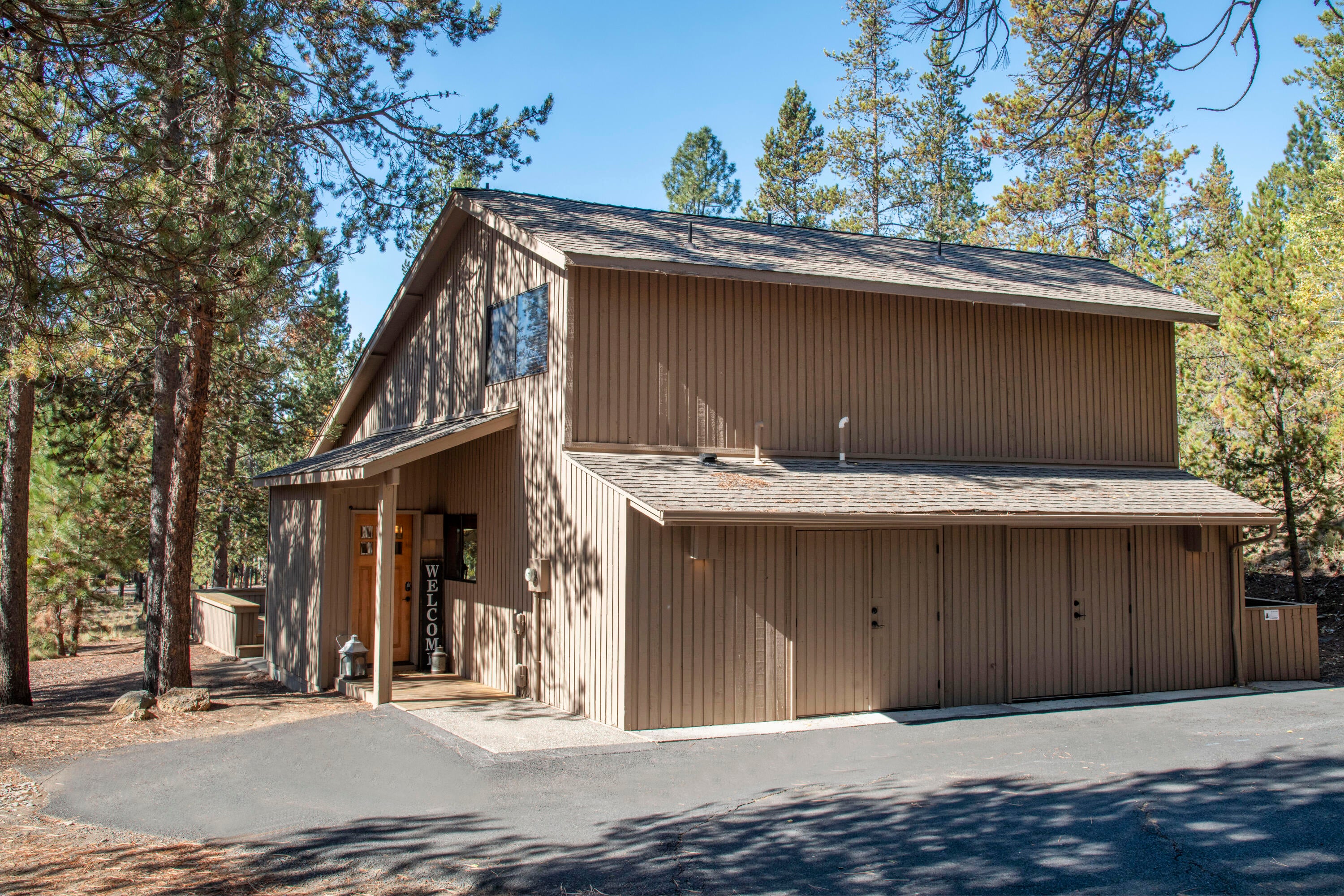 17905 Rhododendron Lane Sunriver, OR 97707 - Photo 6 of 39 06 (1)