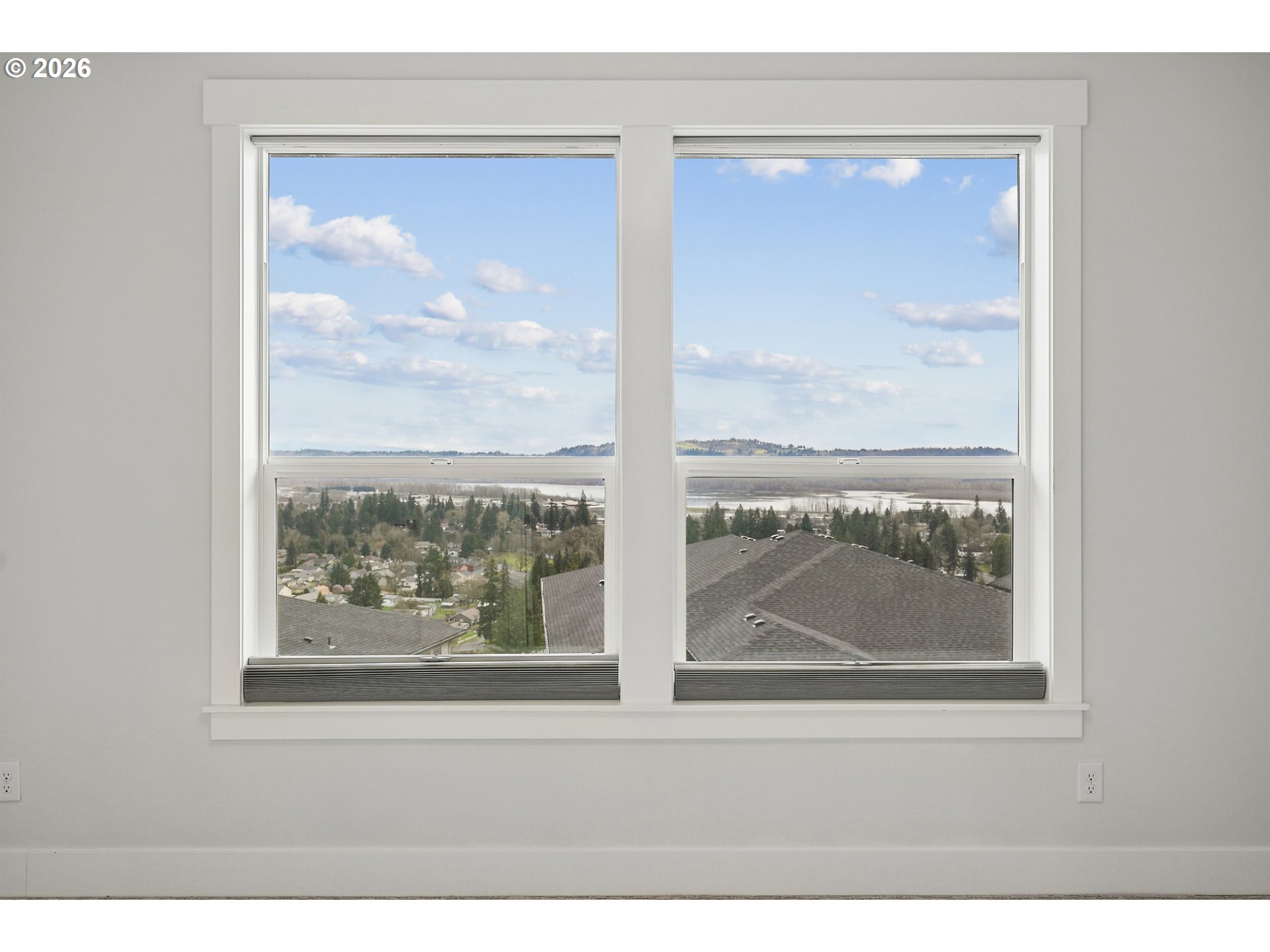 1757 North Columbia Ridge Way Washougal, WA 98671 - Photo 37 of 48 a picture of a window