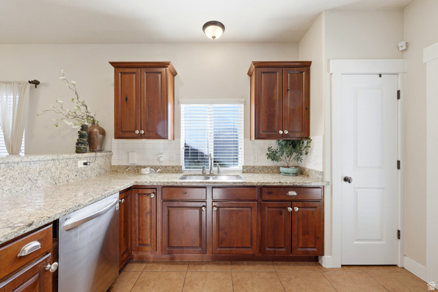 1094 Quarry View Way Sandy, UT 84094 - Photo 12 of 45