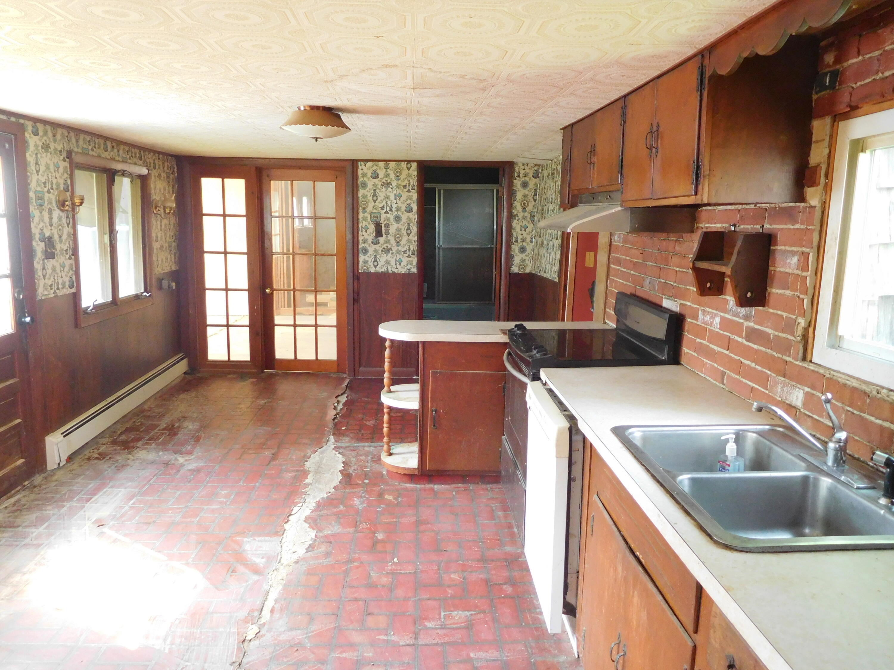 85 Sleeper Road Lewiston, ME 04240 - Photo 11 of 20 11