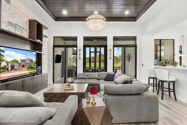 $2,750,000 | 9910 Bay Leaf Court, Parkland, FL 33076