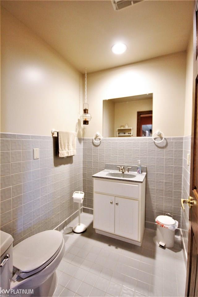 2407 Ellsworth Road Columbus, MI 48063 - Photo 33 of 35