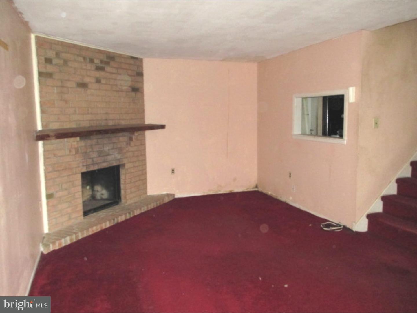 709 Timber Creek Road Clementon, NJ 08021 - Photo 2 of 15