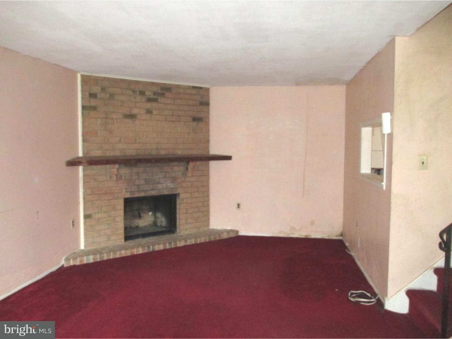 709 Timber Creek Road Clementon, NJ 08021 - Photo 3 of 15