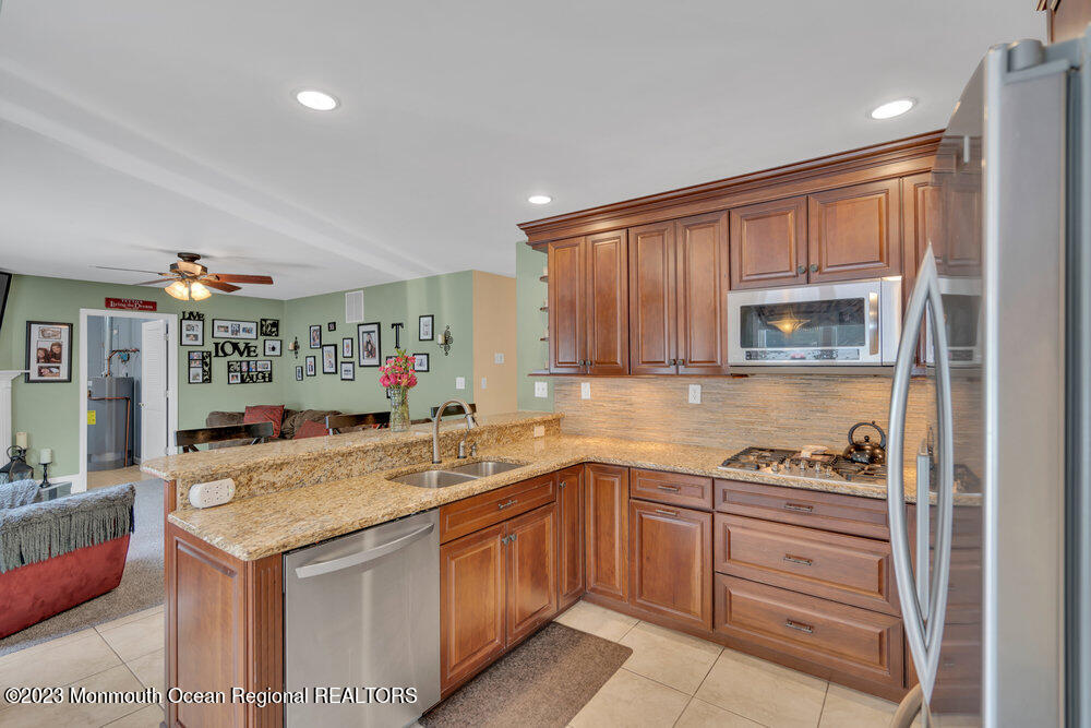 557 Robin Hood Road Brick, NJ 08724 - Photo 21 of 50 021_dsc05976