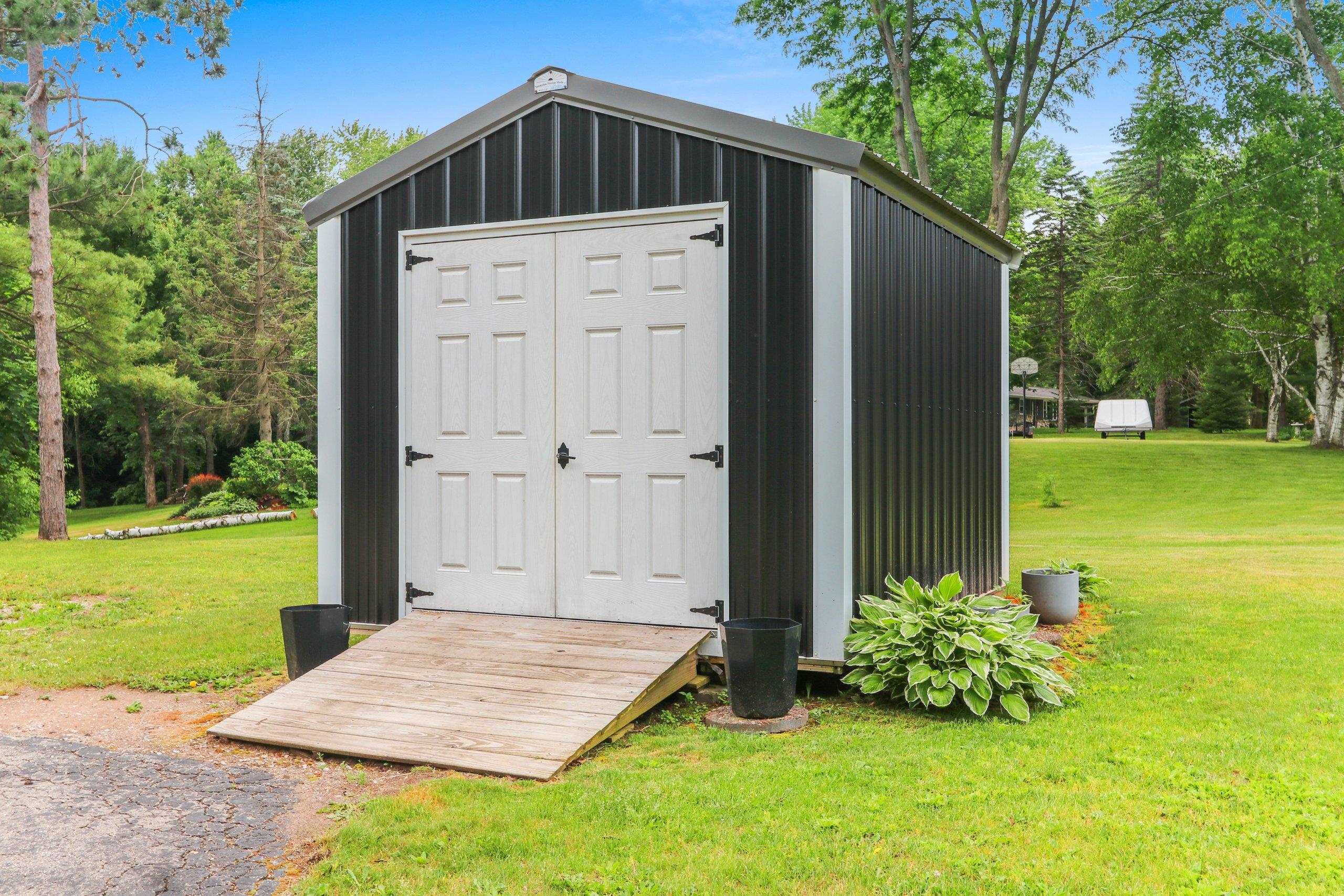 389 Sunlite Drive Oneida, WI 54155 - Photo 53 of 67