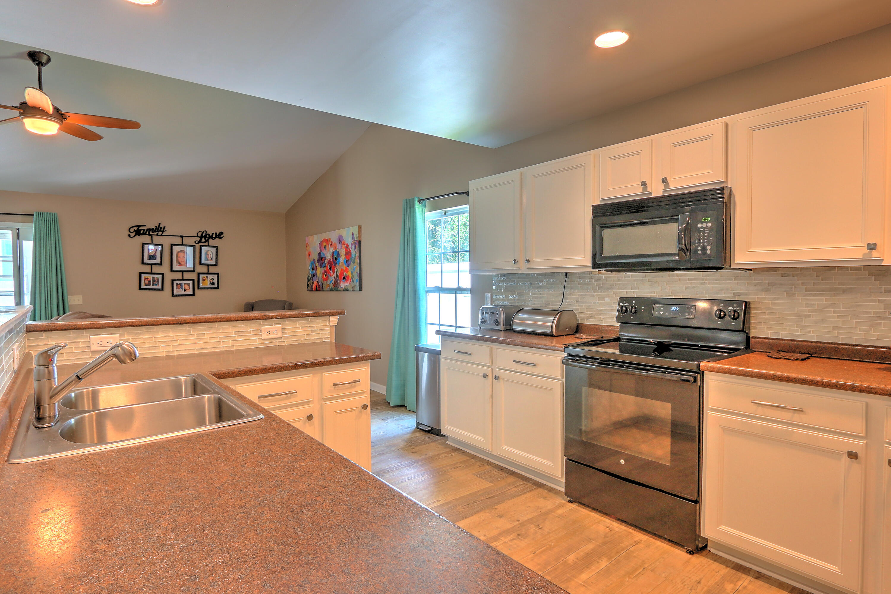 69 Pine Ridge Drive Bluffton, SC 29910 - Photo 5 of 22 IMG_5781_2_3_4_5_Optimizer