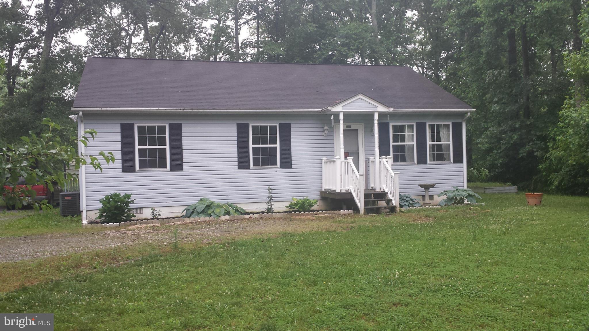 12102 Longleaf Road Ruther Glen, VA 22546 - Photo 2 of 11 Exterior (Front)