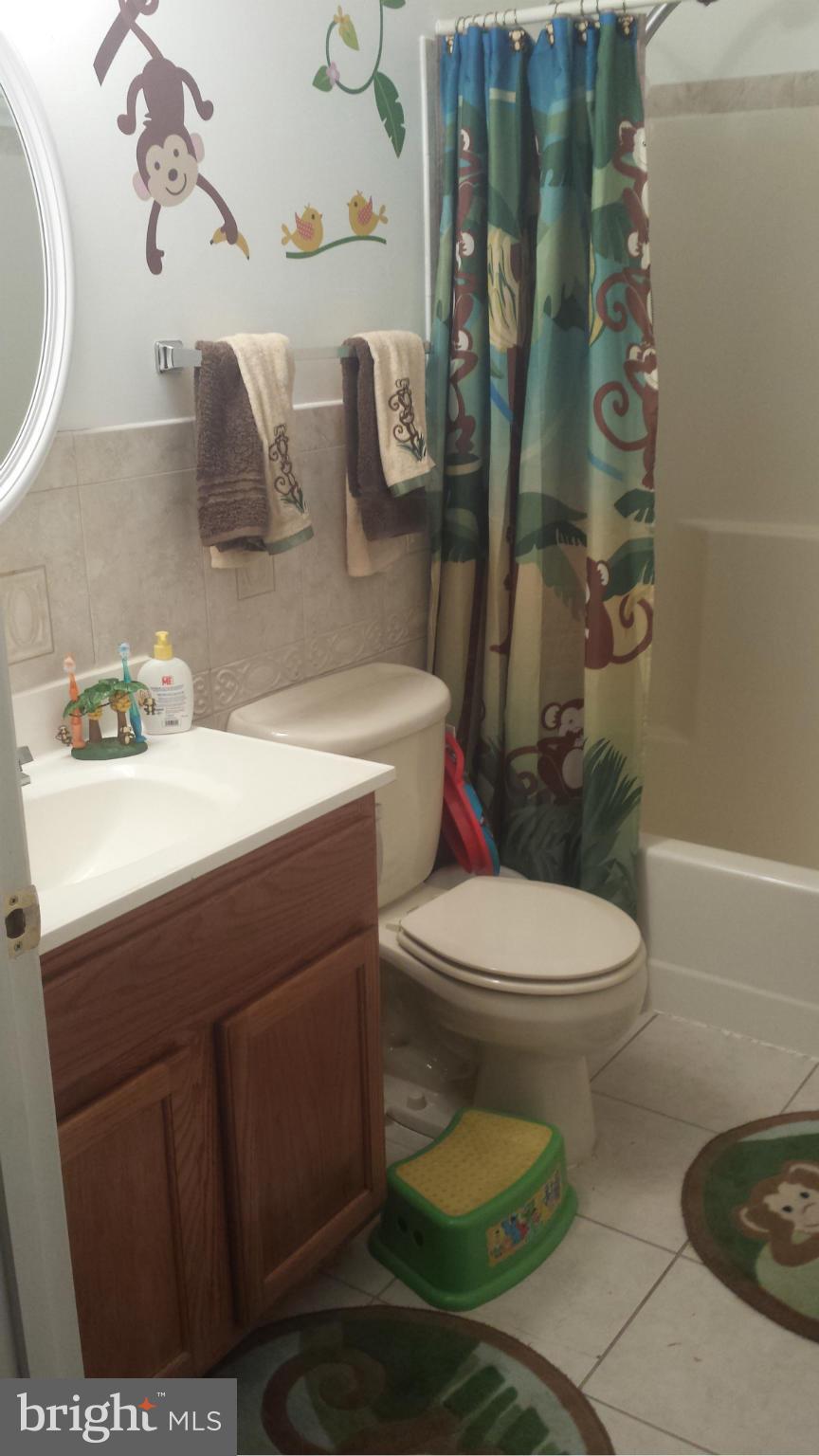 12102 Longleaf Road Ruther Glen, VA 22546 - Photo 8 of 11 Bath