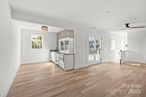 $1,469,000 | 1607 Tippah Park Court, Charlotte, NC 28205