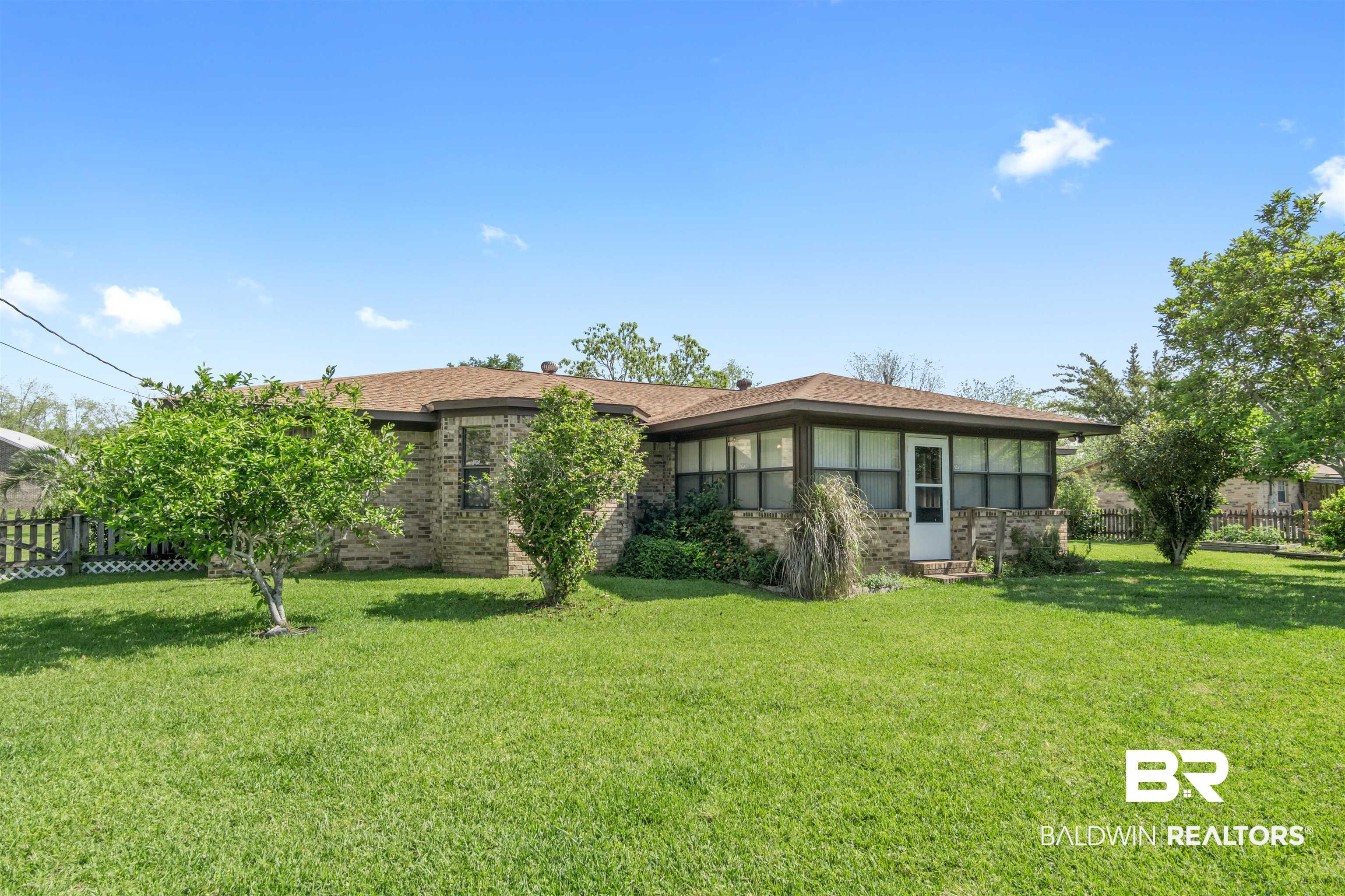 604 East Verbena Avenue Foley, AL 36535 - Photo 4 of 25