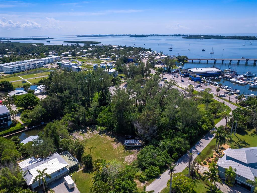 4210 128th Street West Cortez, FL 34215 - Photo 4 of 15