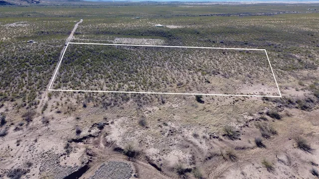 $8,900 | 4.28-acres 4.28-acres Rand Place, Unit 35, Douglas, AZ 85607