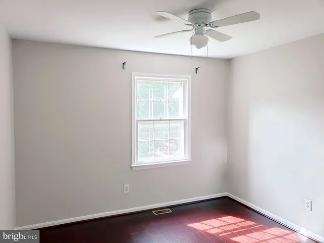 $2,900 | 3895 Bradwater Street, Fairfax, VA 22031