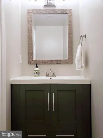 $2,900 | 3895 Bradwater Street, Fairfax, VA 22031