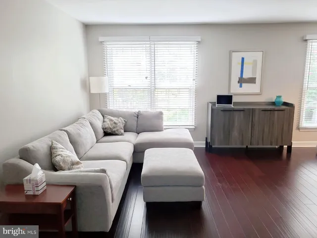 $2,900 | 3895 Bradwater Street, Fairfax, VA 22031