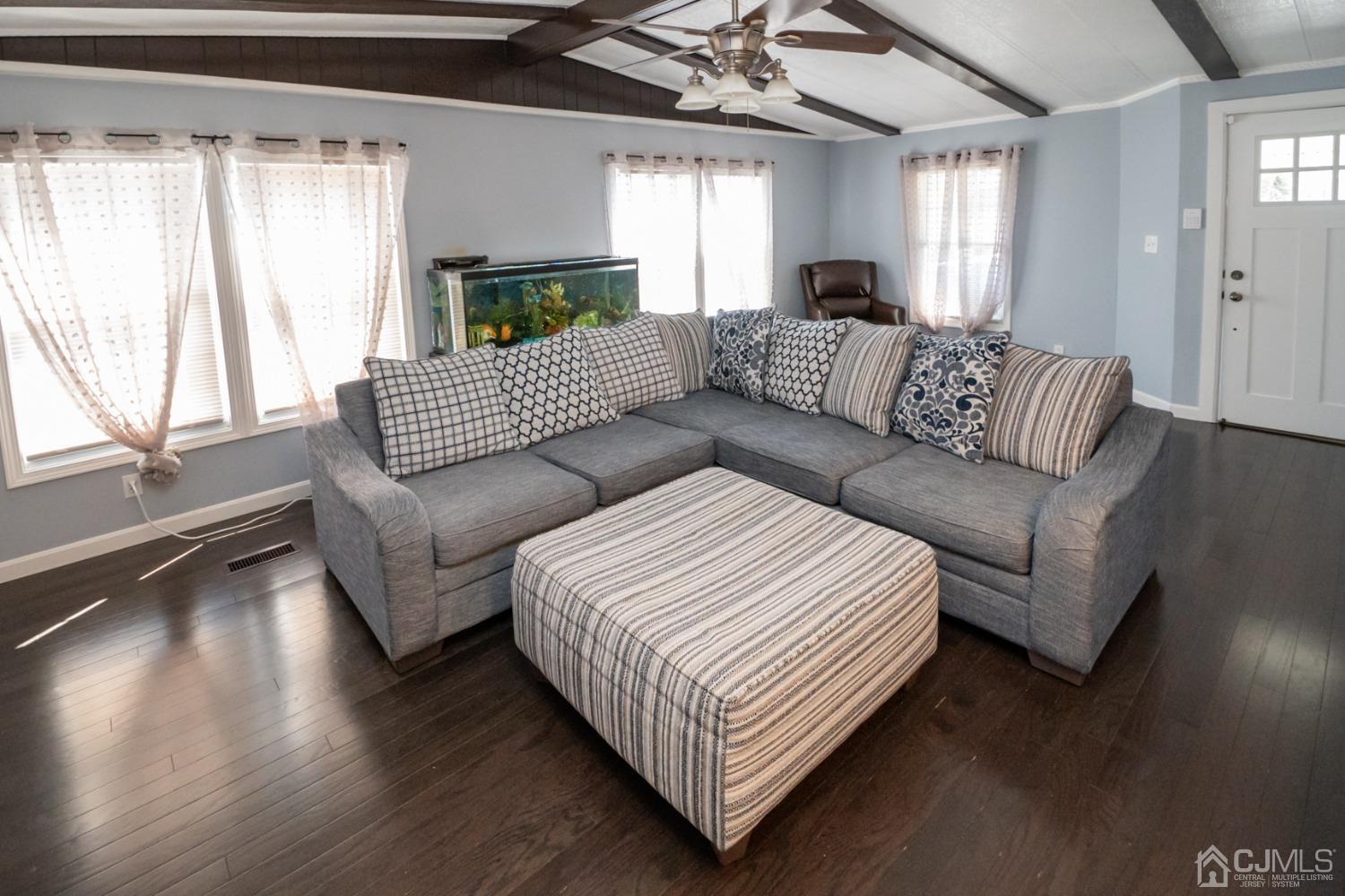15 Byron Road North Brunswick, NJ 08902 - Photo 5 of 42 Gallery Image 5