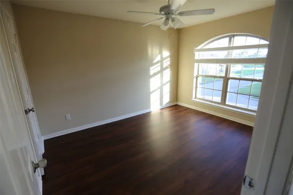 $3,300 | 3327 Summerwood Lane, Pearland, TX 77584