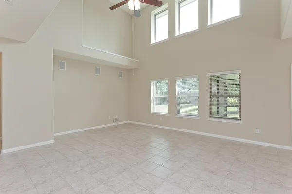 $3,300 | 3327 Summerwood Lane, Pearland, TX 77584