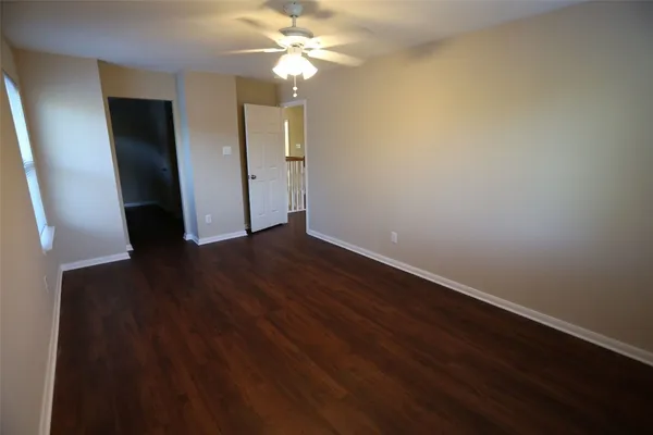 $3,300 | 3327 Summerwood Lane, Pearland, TX 77584