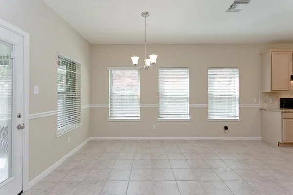$3,300 | 3327 Summerwood Lane, Pearland, TX 77584