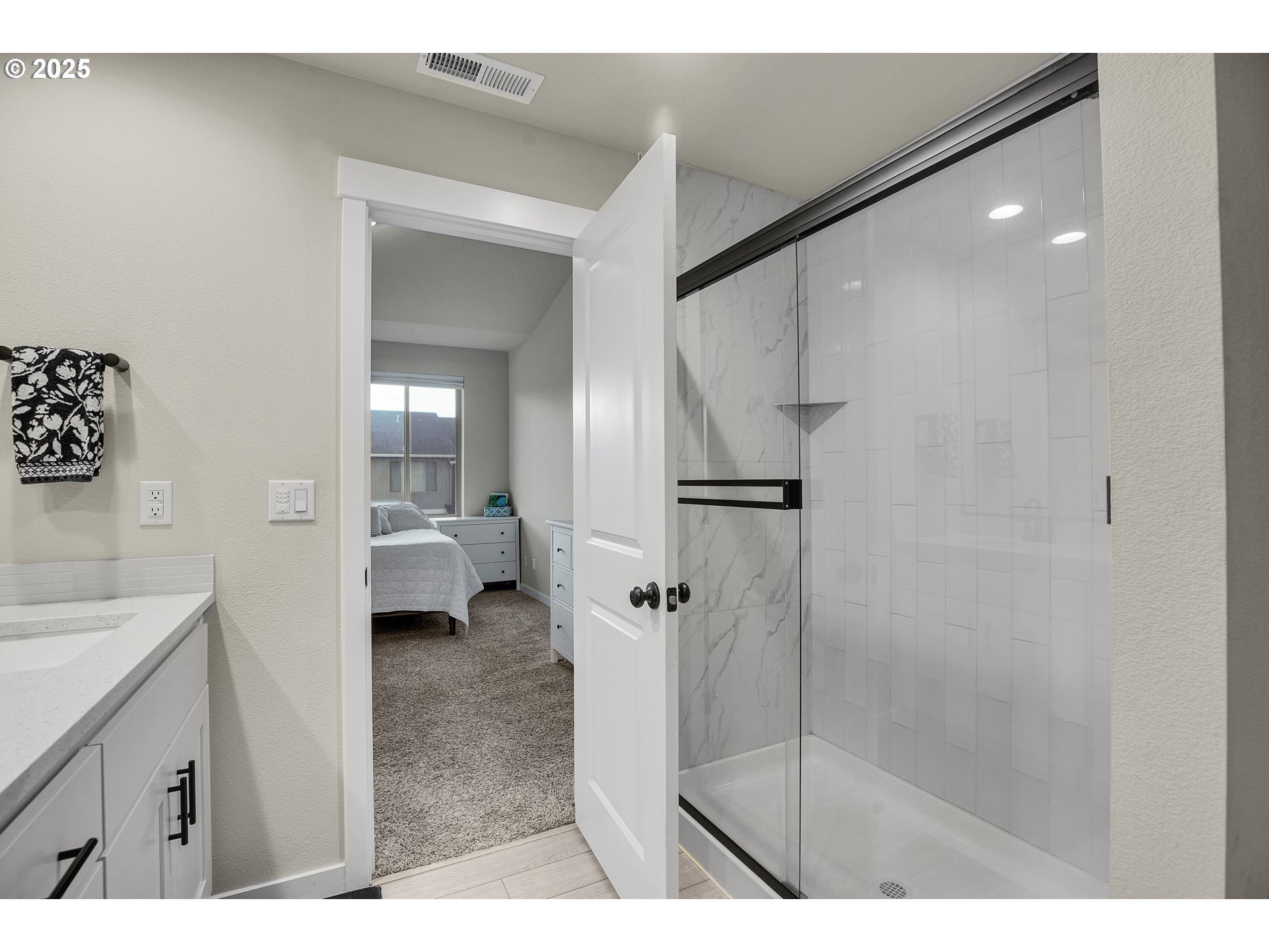 12467 Southeast Water Drop Way Happy Valley, OR 97086 - Photo 22 of 43