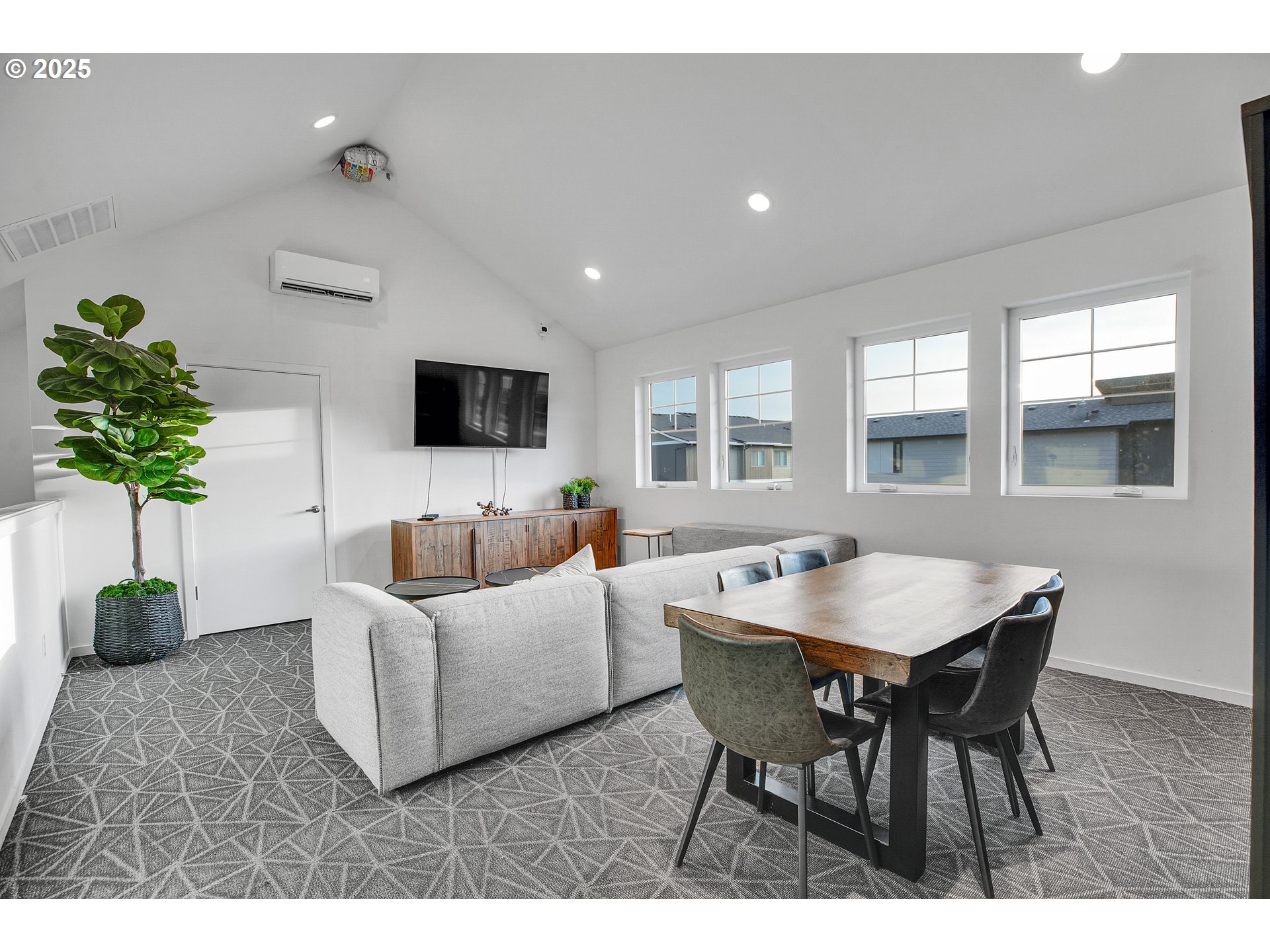 12467 Southeast Water Drop Way Happy Valley, OR 97086 - Photo 40 of 43