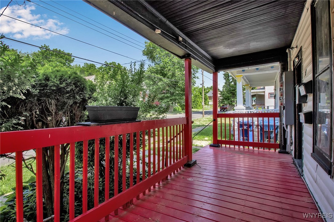 37 Pershing Avenue Buffalo, NY 14211 - Photo 4 of 24