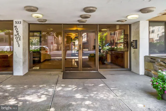 $1,850 | 522 21st Street Northwest, Unit 903, Washington, DC 20037