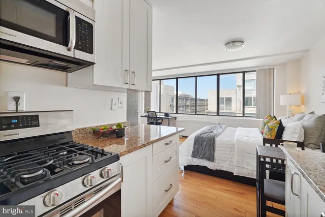 $1,850 | 522 21st Street Northwest, Unit 903, Washington, DC 20037