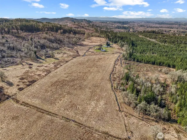 a view of an outdoor space and yard