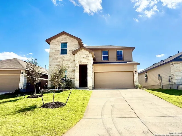 $2,350 | 21050 Gravel Keep, San Antonio, TX 78266