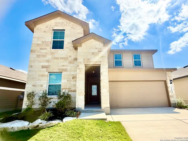 $2,350 | 21050 Gravel Keep, San Antonio, TX 78266