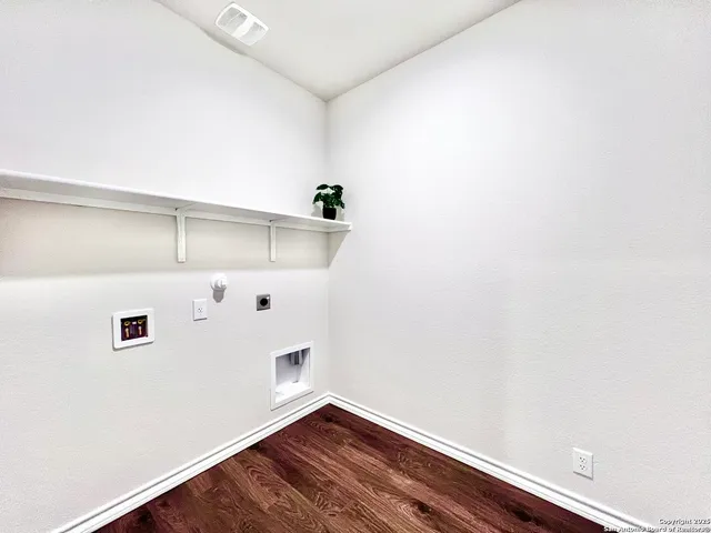 $2,350 | 21050 Gravel Keep, San Antonio, TX 78266