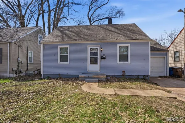 $99,900 | 449 South Dade Avenue, St. Louis, MO 63135