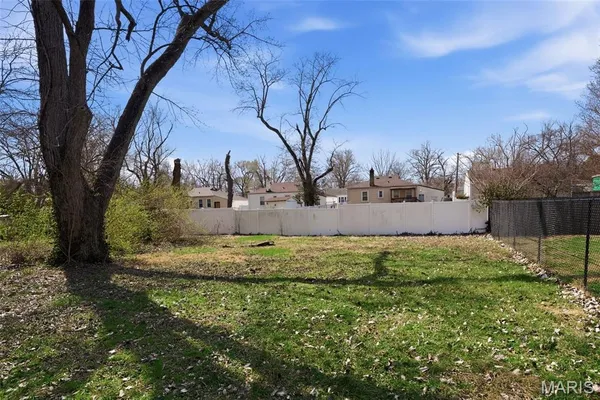 $99,900 | 449 South Dade Avenue, St. Louis, MO 63135