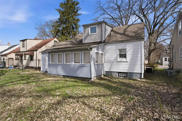 $99,900 | 449 South Dade Avenue, St. Louis, MO 63135