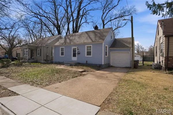 $99,900 | 449 South Dade Avenue, St. Louis, MO 63135