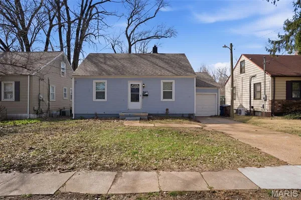 $99,900 | 449 South Dade Avenue, St. Louis, MO 63135