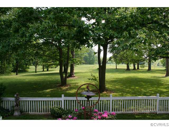 13302 Chula Road Amelia Court House, VA 23002 - Photo 3 of 8 a view of porch with a small yard
