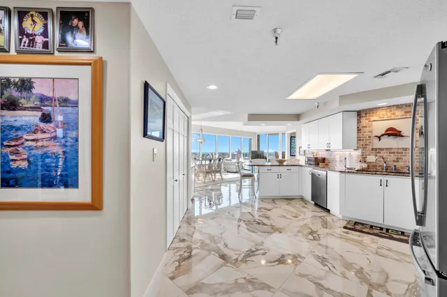 $2,300,000 | 320 Harbor Boulevard, Unit 901, Destin, FL 32541