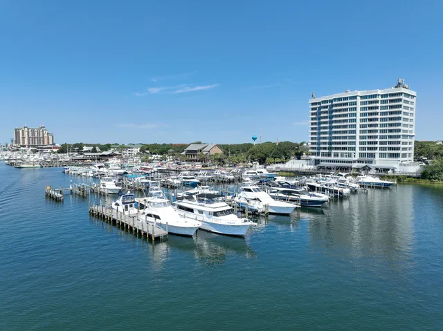 $2,300,000 | 320 Harbor Boulevard, Unit 901, Destin, FL 32541