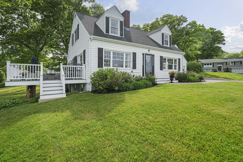 11 Boles Road Marshfield, MA 02050 - Photo 4 of 39