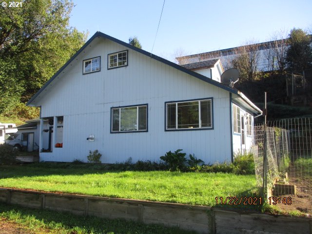 60841 Selander Road Coos Bay, OR 97420 - Photo 1 of 30 Gallery Image 1