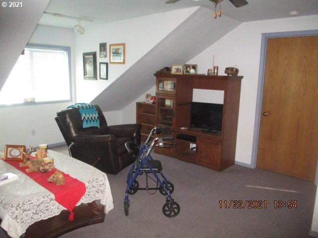 60841 Selander Road Coos Bay, OR 97420 - Photo 16 of 30 Gallery Image 16