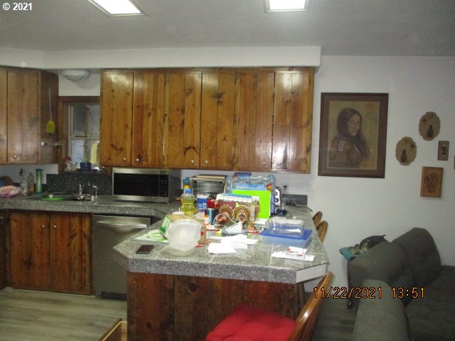60841 Selander Road Coos Bay, OR 97420 - Photo 10 of 30 Gallery Image 10